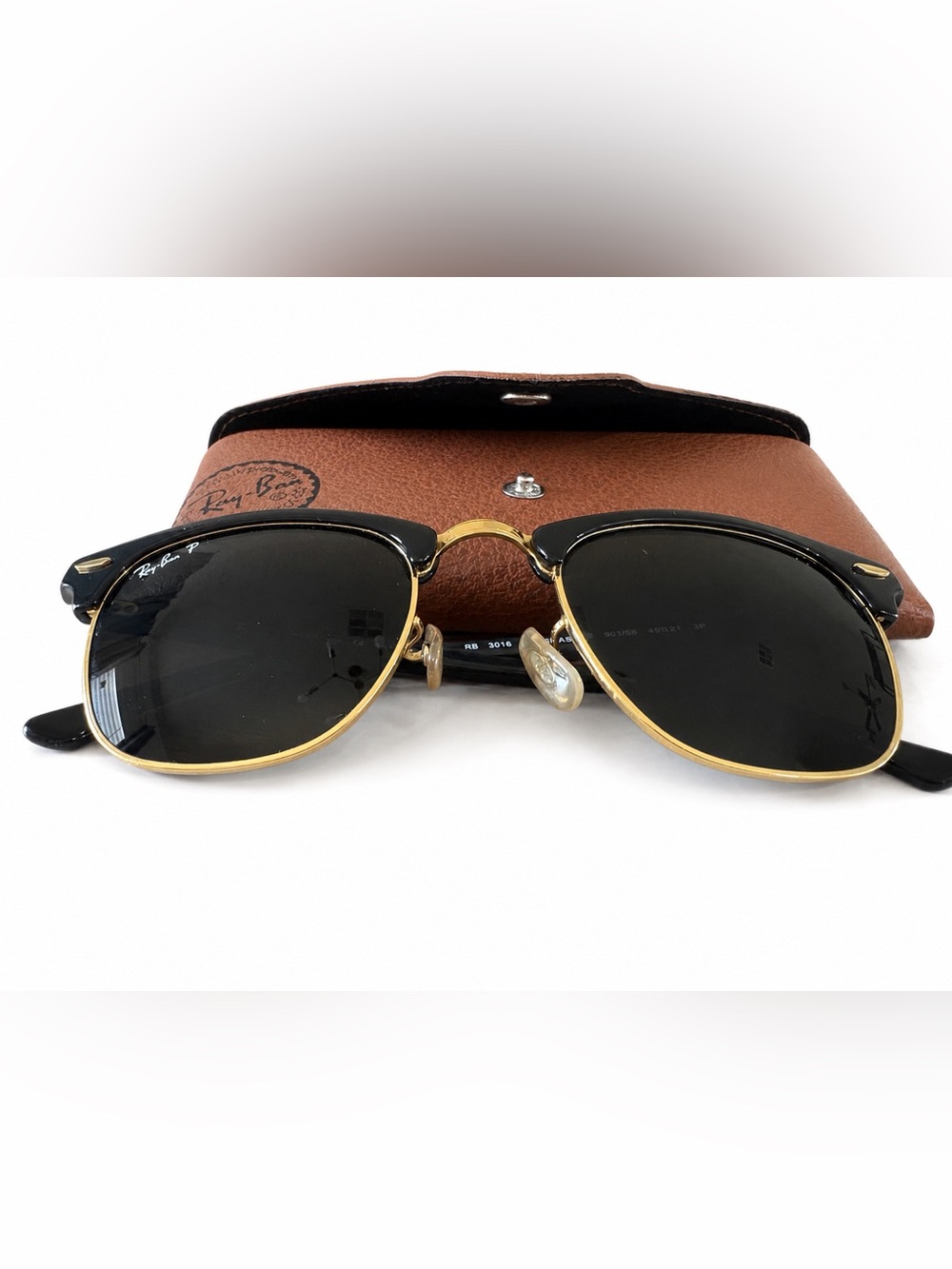 Ray-Ban Clubmaster RB3016 901/58 Polarized Sunglasses Black Gold 49mm w/ Case